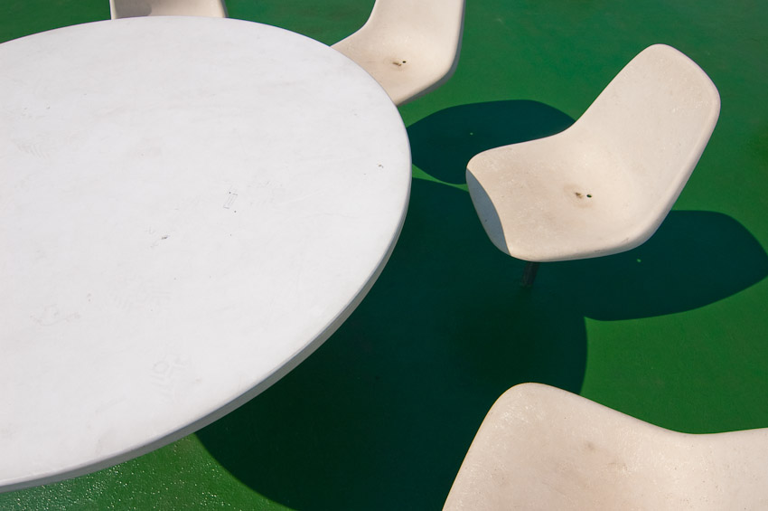 Ferry table and chairs