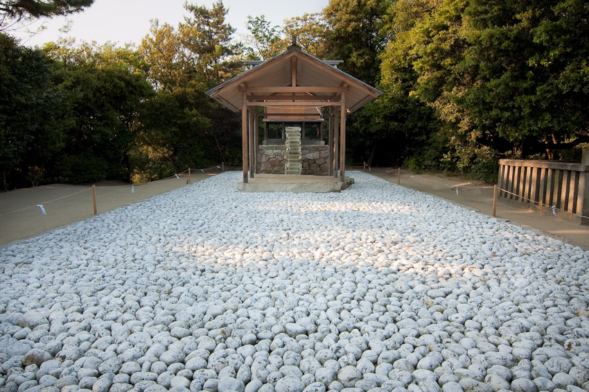 Go'o Shrine by Hiroshi Sugimoto